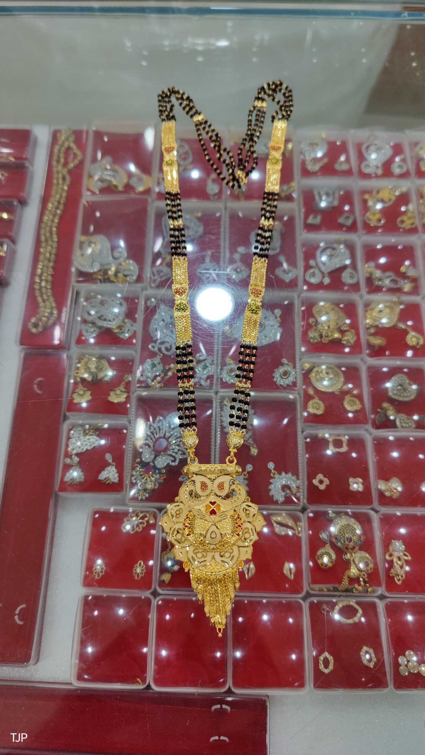 Gram Gold Mangalsutra Red Colour Mangalsutra Pendant 40 Gram Gold